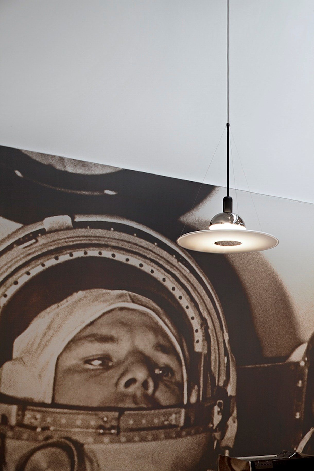 ПММА светодиодный подвесной светильник In Stock Flos ARCH-00044889 - Вид №2