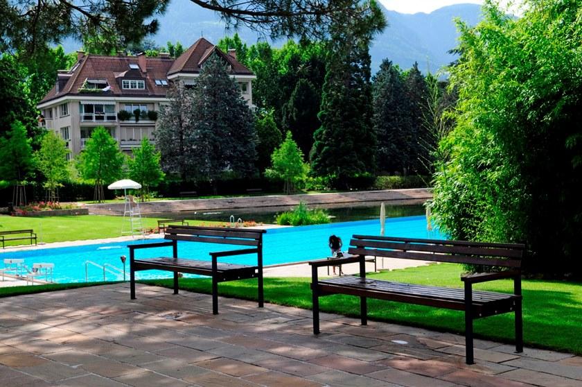 Euroform W Скамья из дерева с подлокотниками со спинкой Quattro 83, 85 - Вид №4