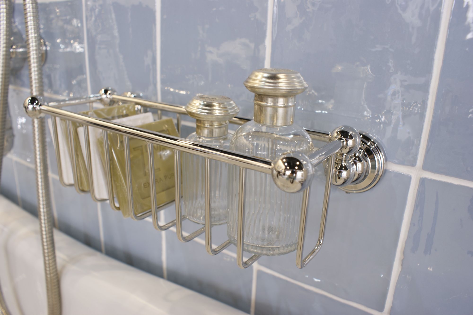 Traditional bathrooms Шампунь P&R / корзина для бутылочек Pr6952.bn  - Вид №1