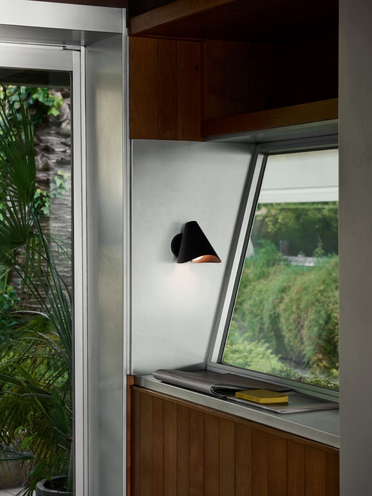 Алюминиевый настенный светильник &Tradition Bonnett ARCH-00046179 - Вид №2