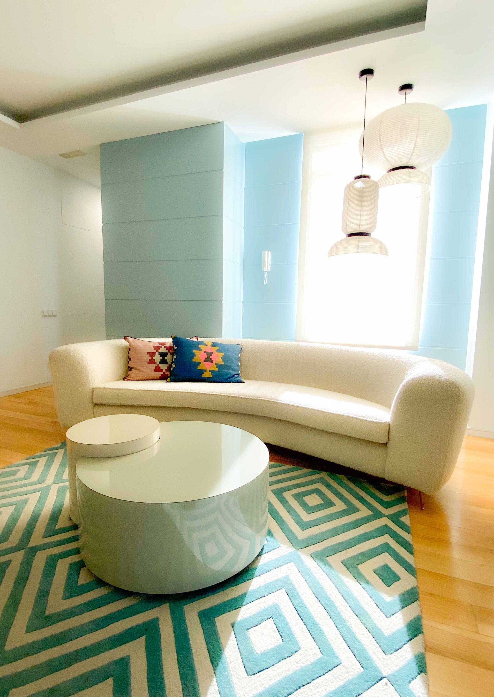 Набор журнальных столиков из ламинированного стекла и металла Jover+Valls Antique Boutique-Luna ARCH-00104161 - Вид №24