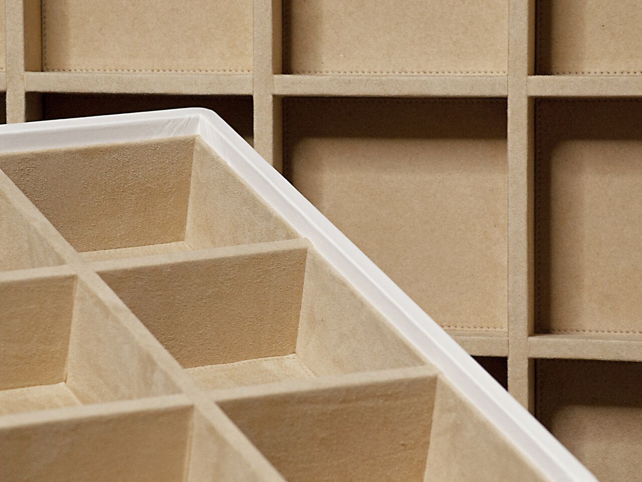 Кожаный стеллаж для хранения Armadini Collection STORAGE TRAY ARCH-00044982 - Вид №9