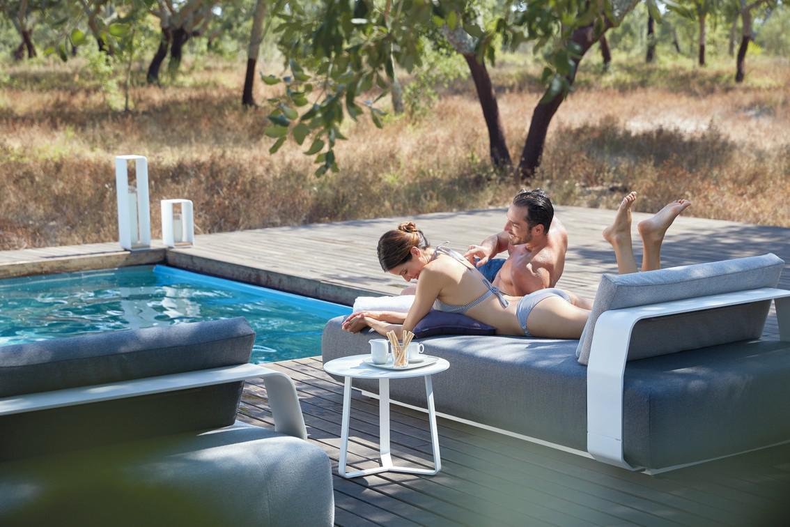 MNST339 Concept 1 гонт Manutti Kumo - Вид №7