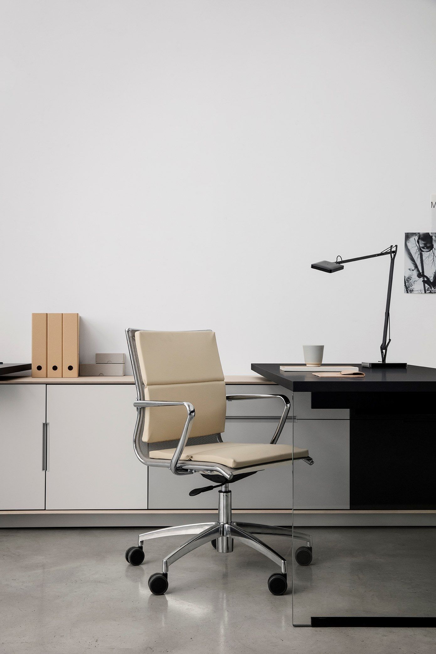 Офисное кресло с сетчатыми колесами с 5 спицами IOC project partners .NET ARCH-00125137 - Вид №3