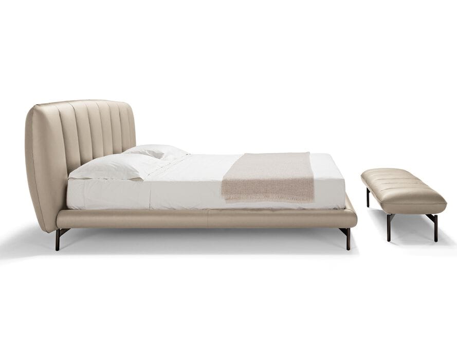 Кожаная двуспальная кровать с мягким изголовьем Max Divani Perla ARCH-00128673 - Вид №2