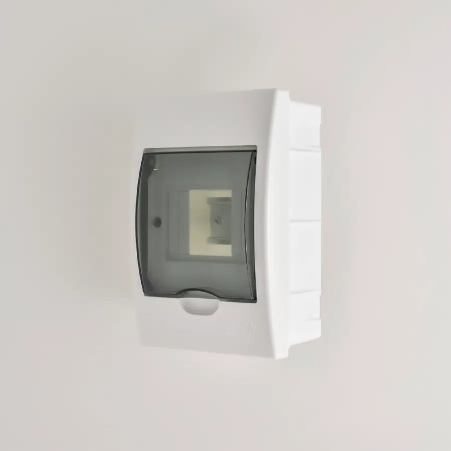 LUXRAY Бокс с прозрачной крышкой ЩРВ-П-4 для внутренней установки LEZARD 731-1000-004 - Вид №2