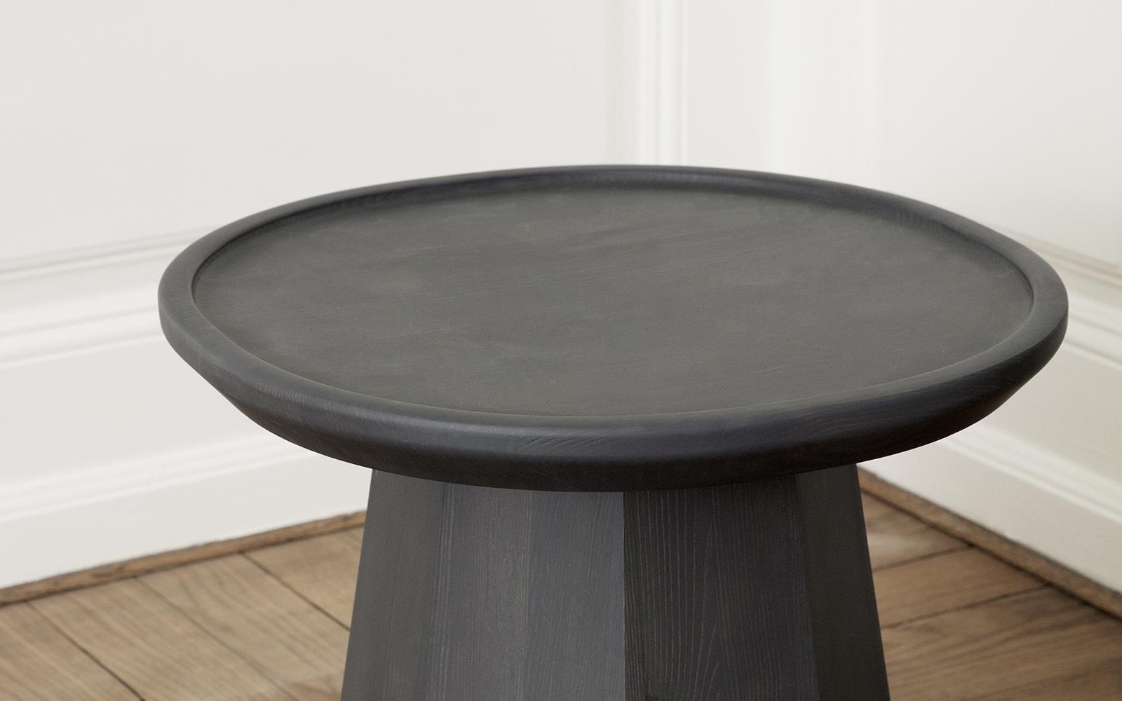 602545 Сосновый столик Small Dark grey Normann Copenhagen  - Вид №1