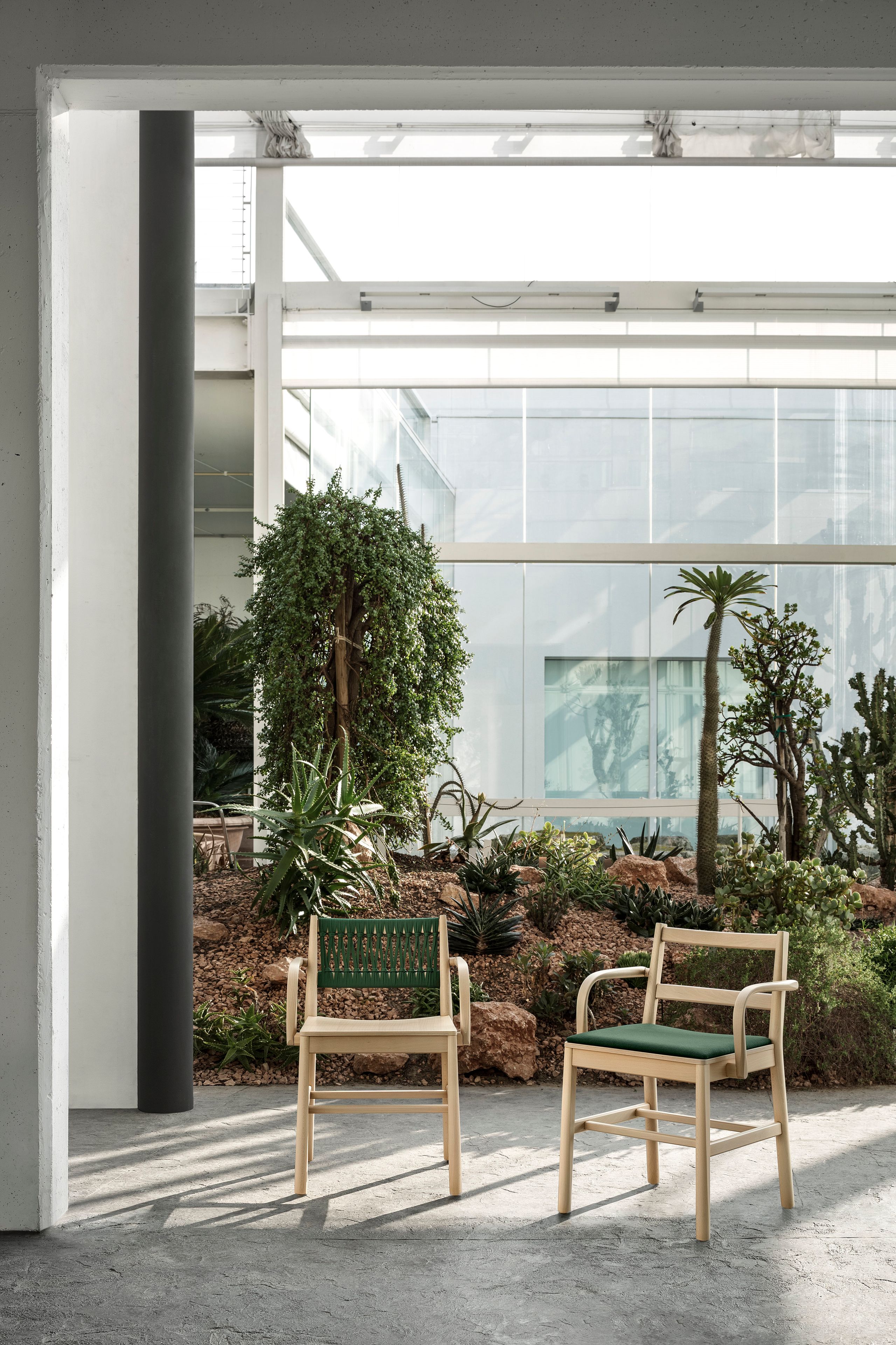 Стул из бука со встроенной подушкой TrabA' ARCH-00119925 - Вид №4