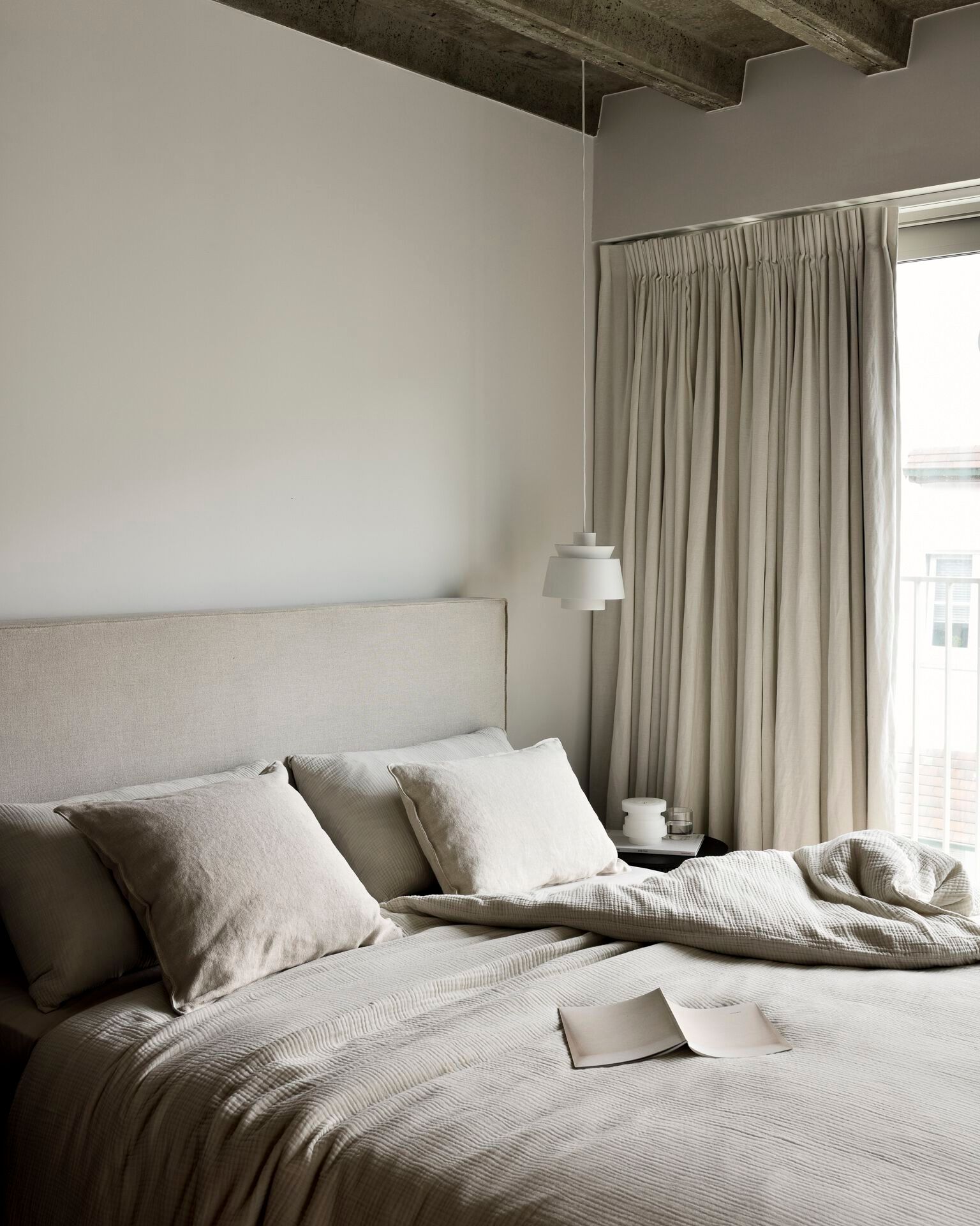 Съемная двуспальная кровать из льна Ethnicraft Revive ARCH-00149988 - Вид №11