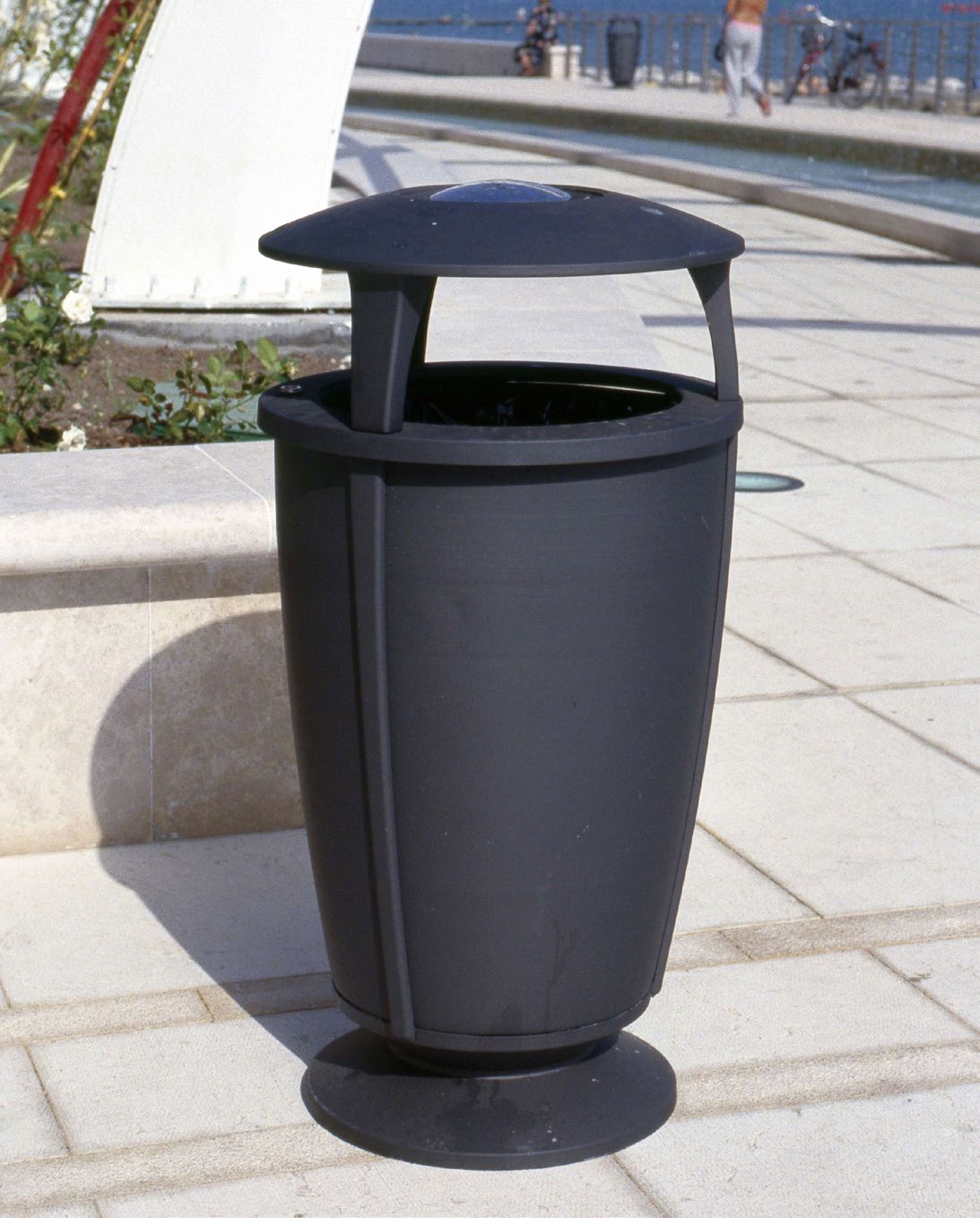 Держатель для мусора с крышкой и пепельницей для наружного использования Neri Idesia ARCH-00030864 - Вид №2