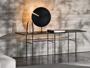 Прямоугольная консоль из лакированного дерева