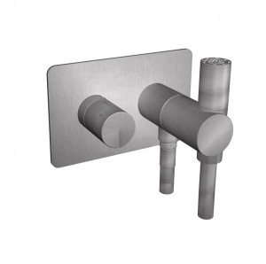 70944 INOX Термостатический смеситель из нержавеющей стали 316 с многофункциональным ручным душем как для шаттаффа, так и для гидрощеток. Bongio Wellness