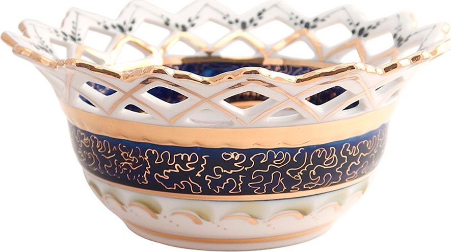 10618217 Гжельский фарфоровый завод Конфетница "Камелия" (выс.худ.роспись) Фарфор 