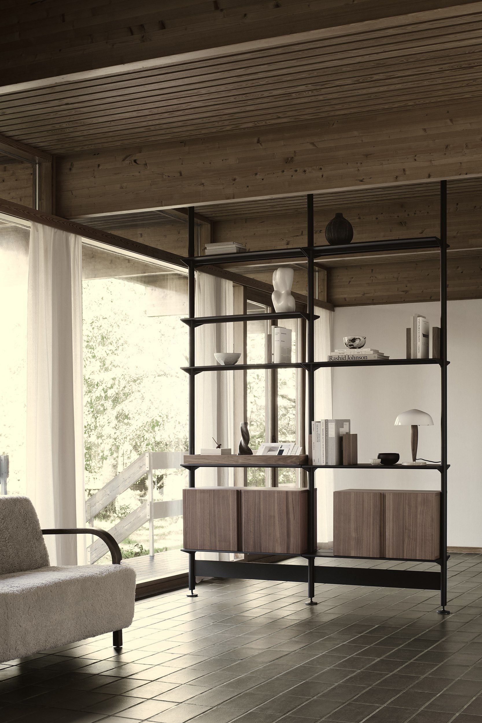 Книжный шкаф из алюминия и дерева с креплением пол-потолок String Furniture Pira ARCH-00102553 - Вид №5