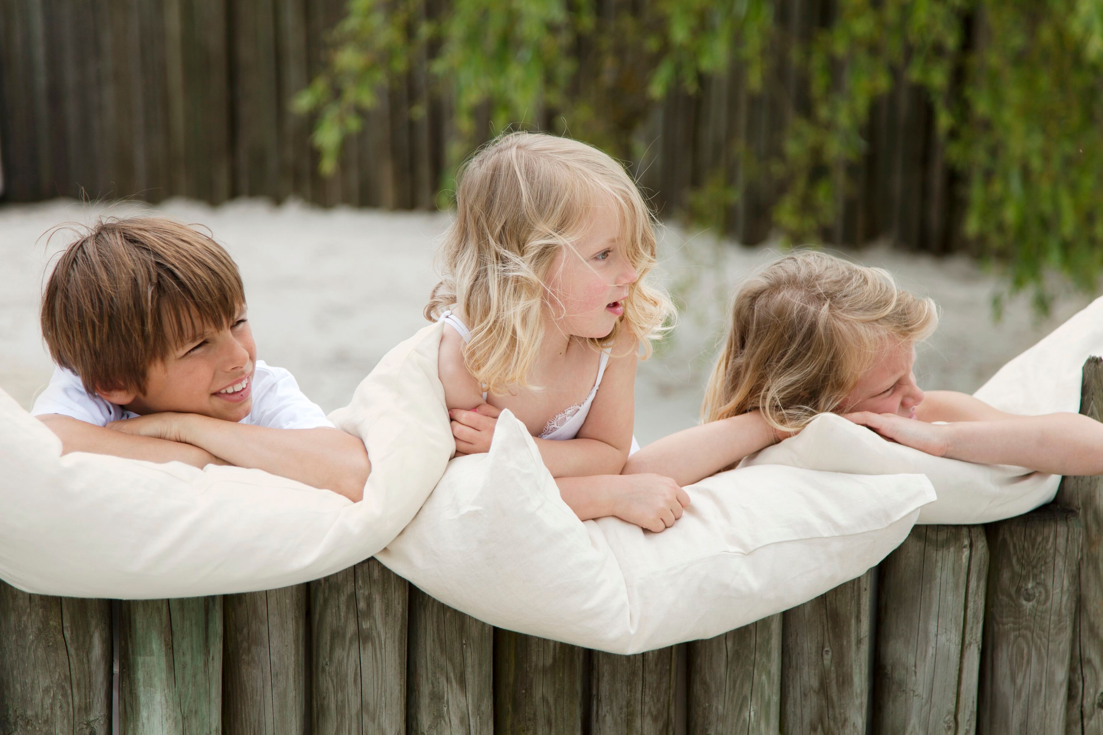 Льняная квадратная однотонная подушка Libeco Home Heritage ARCH-00043146 - Вид №4