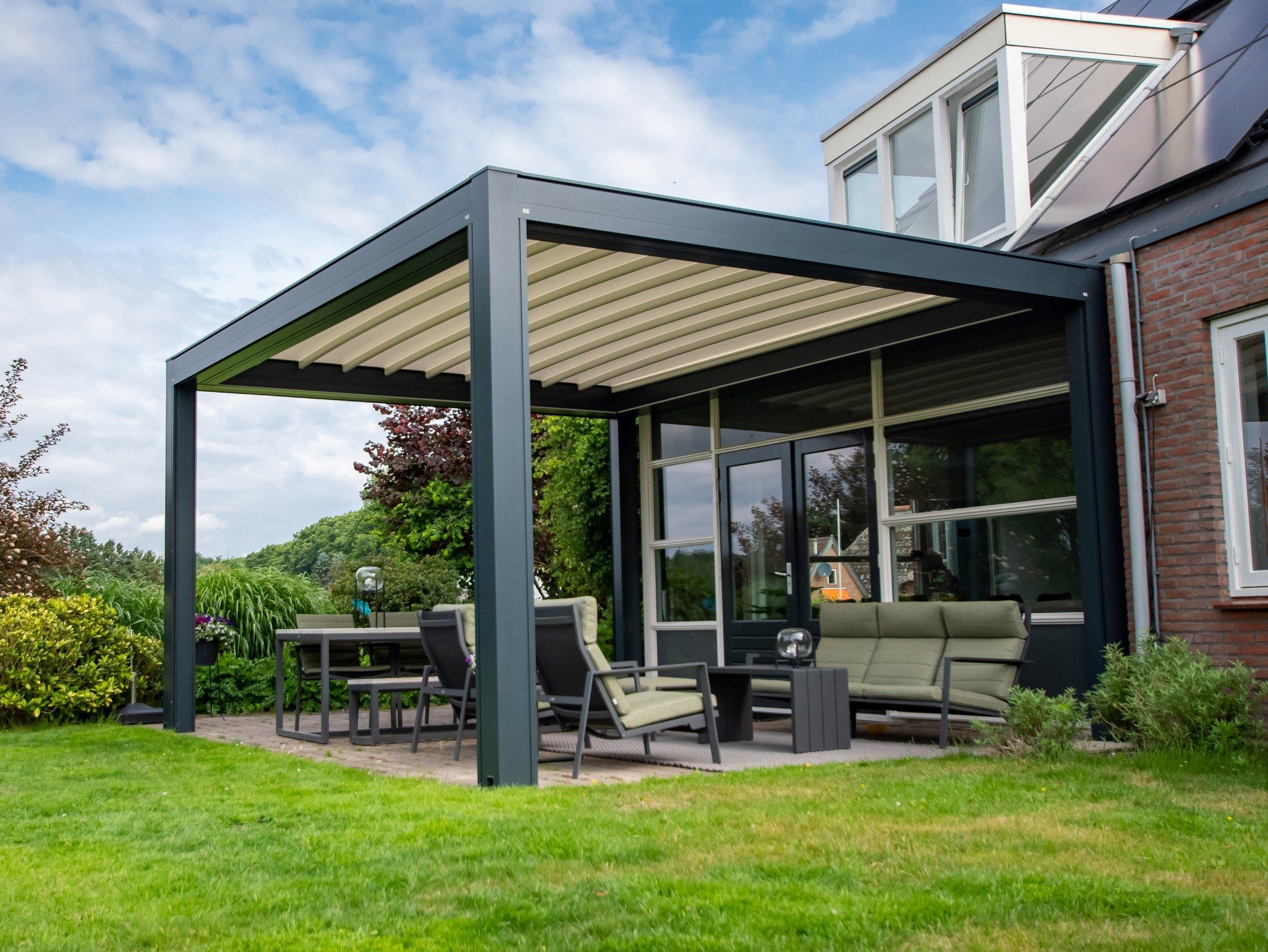 Беседка с раздвижной крышкой KE Outdoor Design GENNIUS ARCH-00090133