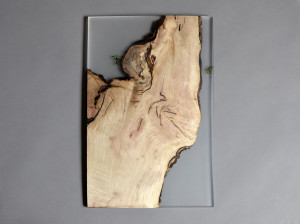 Рамка из массива дерева и смолы