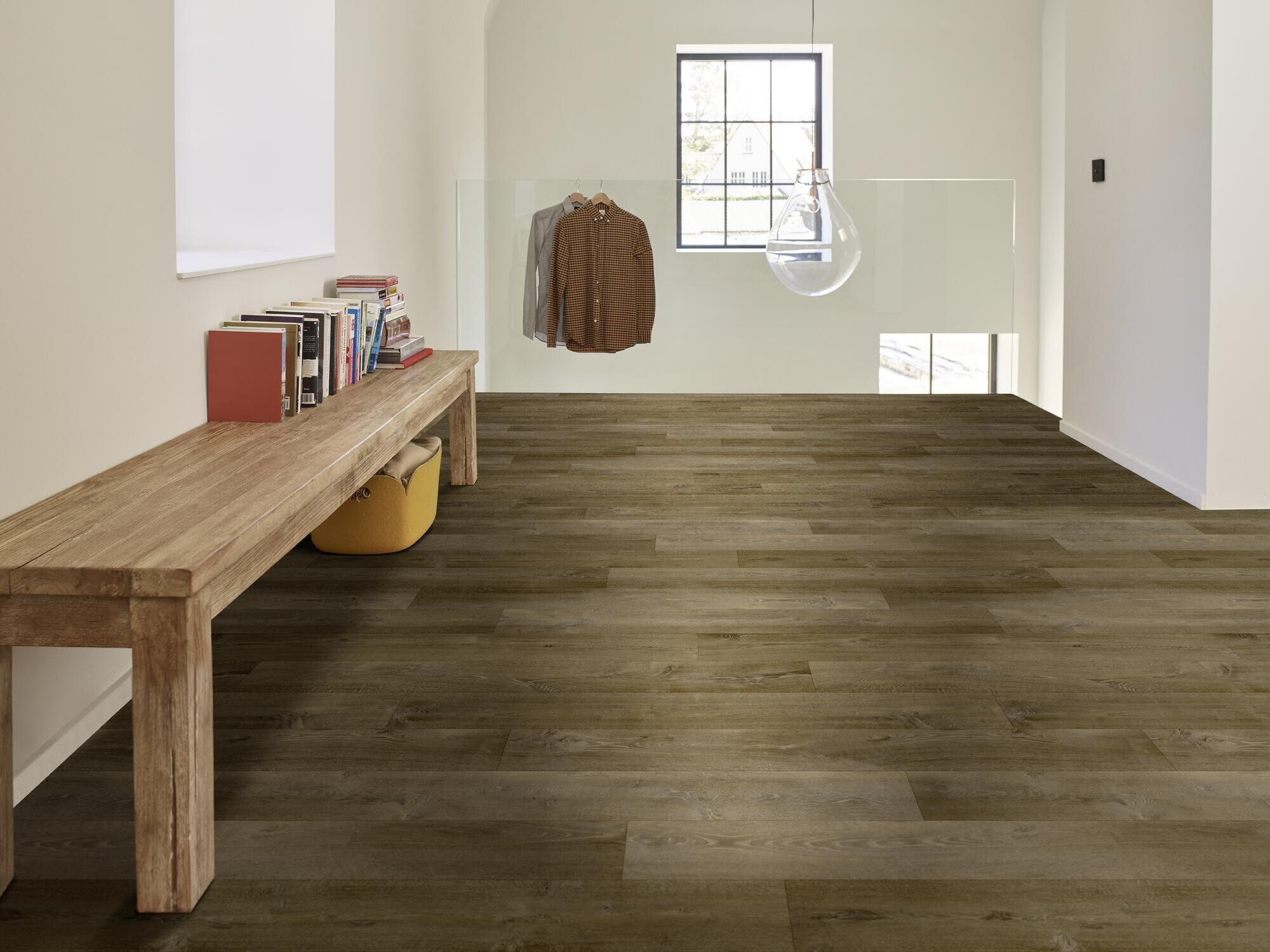 Нескользящий виниловый пол с эффектом дерева BEAUFLOR Blacktex ARCH-00082388