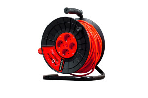 16484141 Удлинитель 1.5мм 40м PEC40-3X1.5-A MAGNETTA