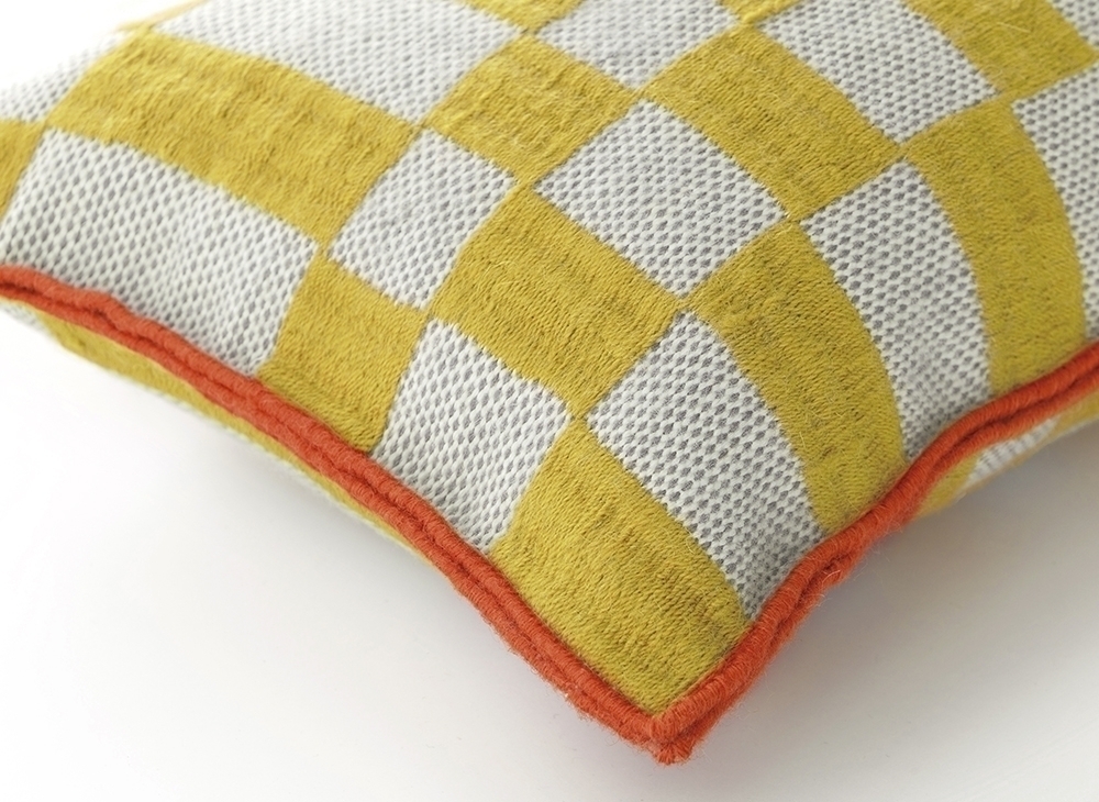 100279 Подушка Space B Yellow GAN Bandas - Вид №1