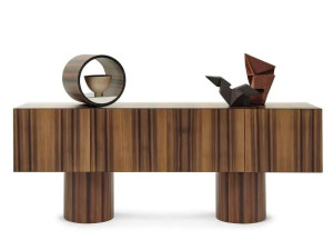 Шкаф из МДФ с распашными дверями