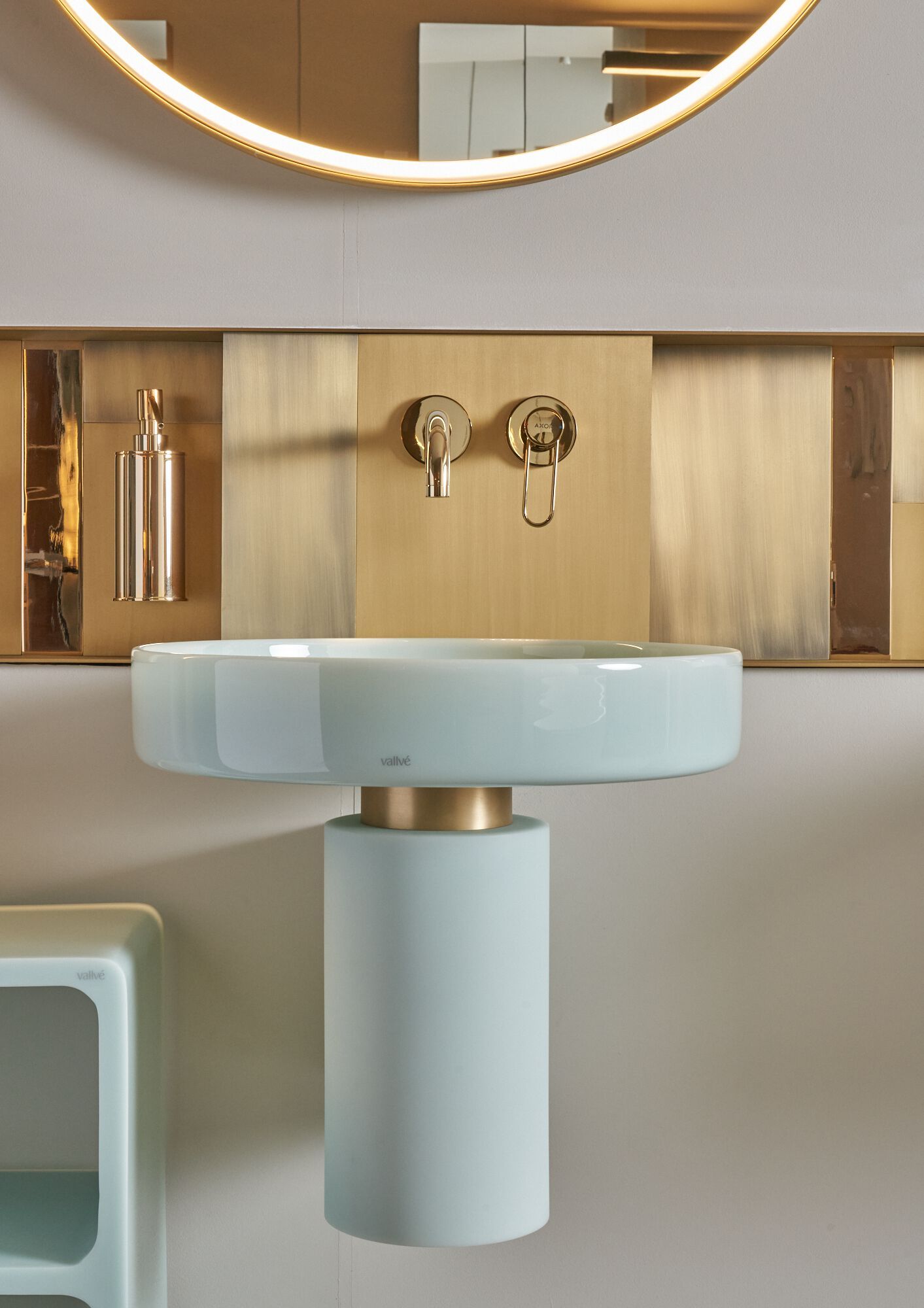 Круглый подвесной умывальник из смолы Vallvé NILO ARCH-00088540 - Вид №10