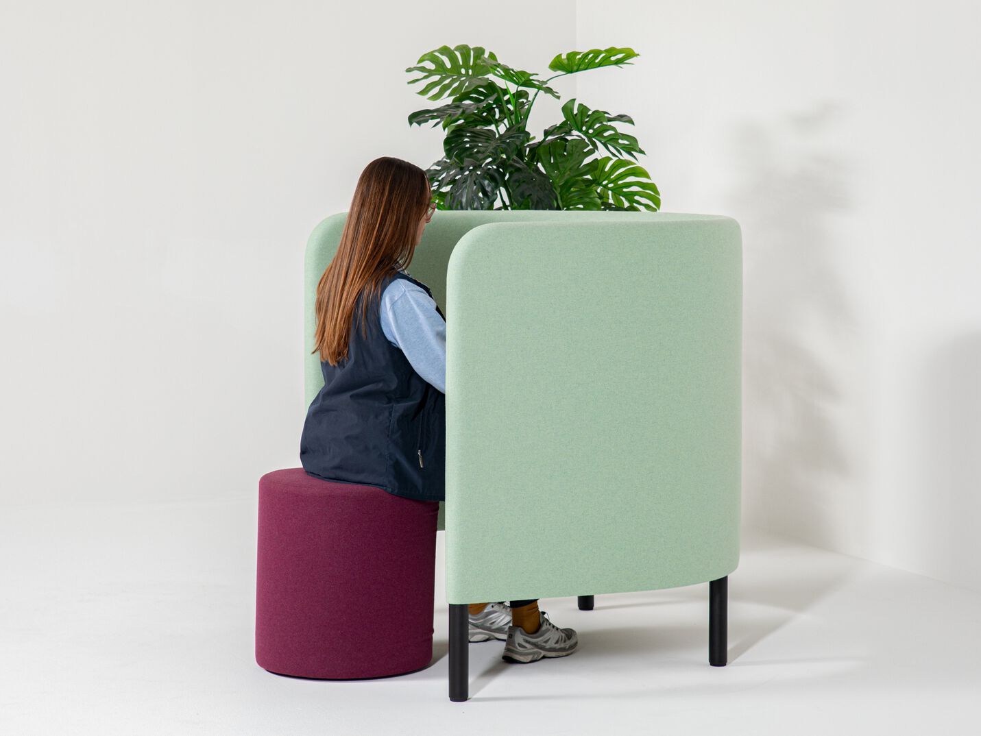 Стол со звукопоглощающими перегородками BuzziSpace BuzziHug Work ARCH-00069800 - Вид №2