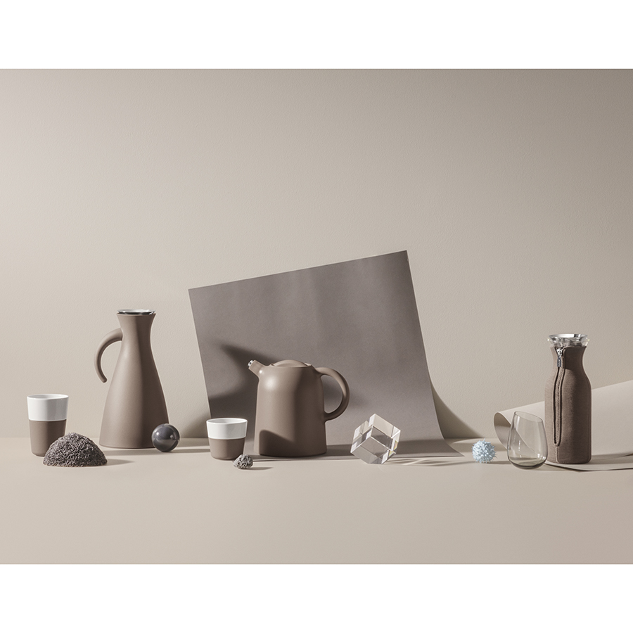 502830 Термокувшин vacuum 1 л высокий taupe Eva Solo  - Вид №1