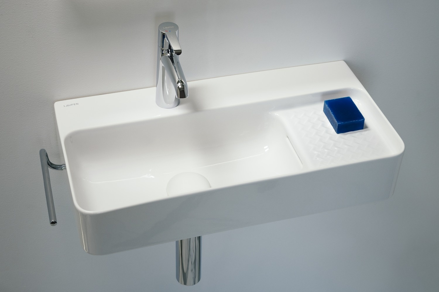 H8152857571041 Раковина укороченная, с полочкой справа LAUFEN PRO - Вид №2