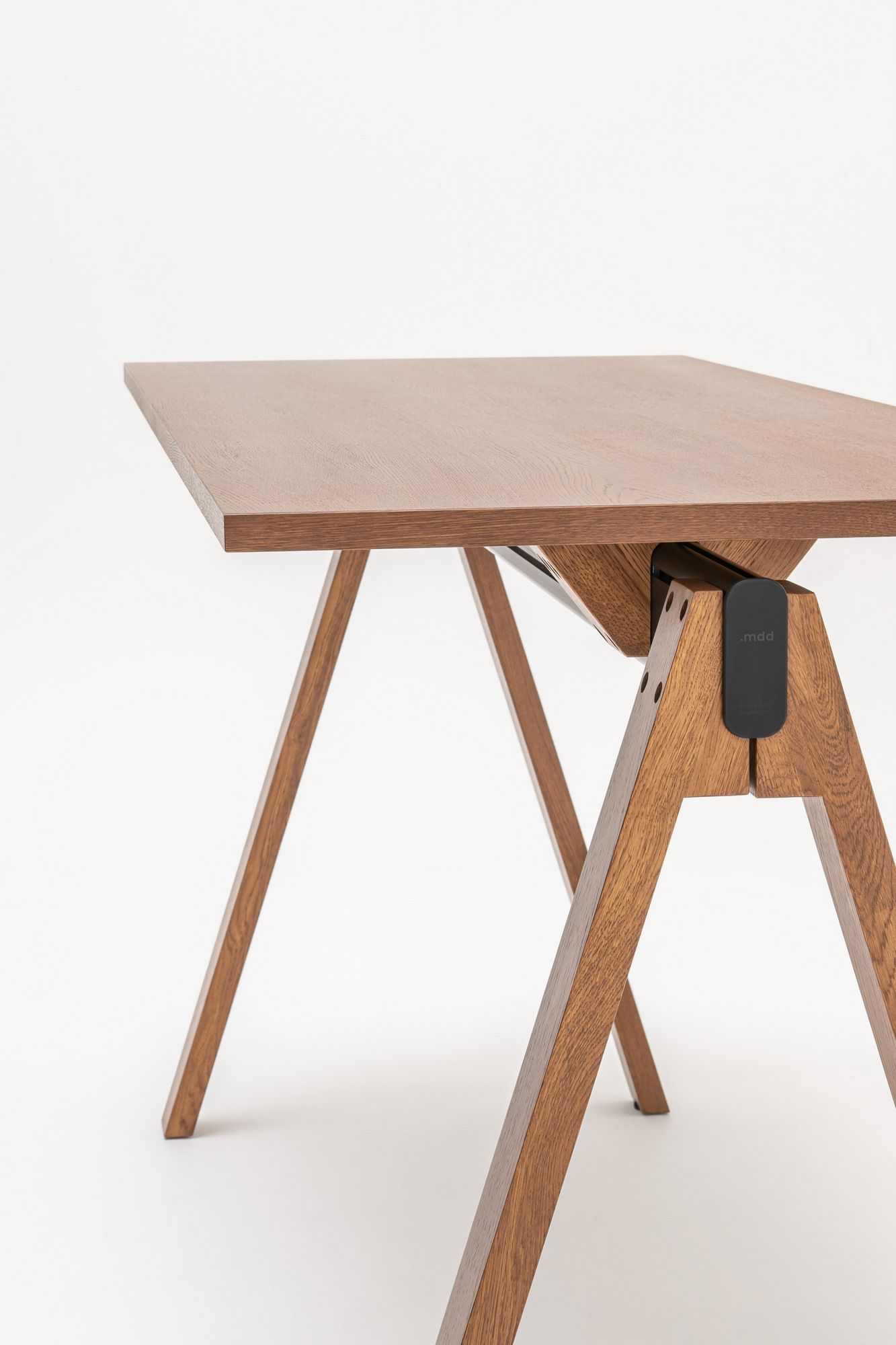 Высокий деревянный прямоугольный стол для совещаний MDD Viga ARCH-00038341 - Вид №9