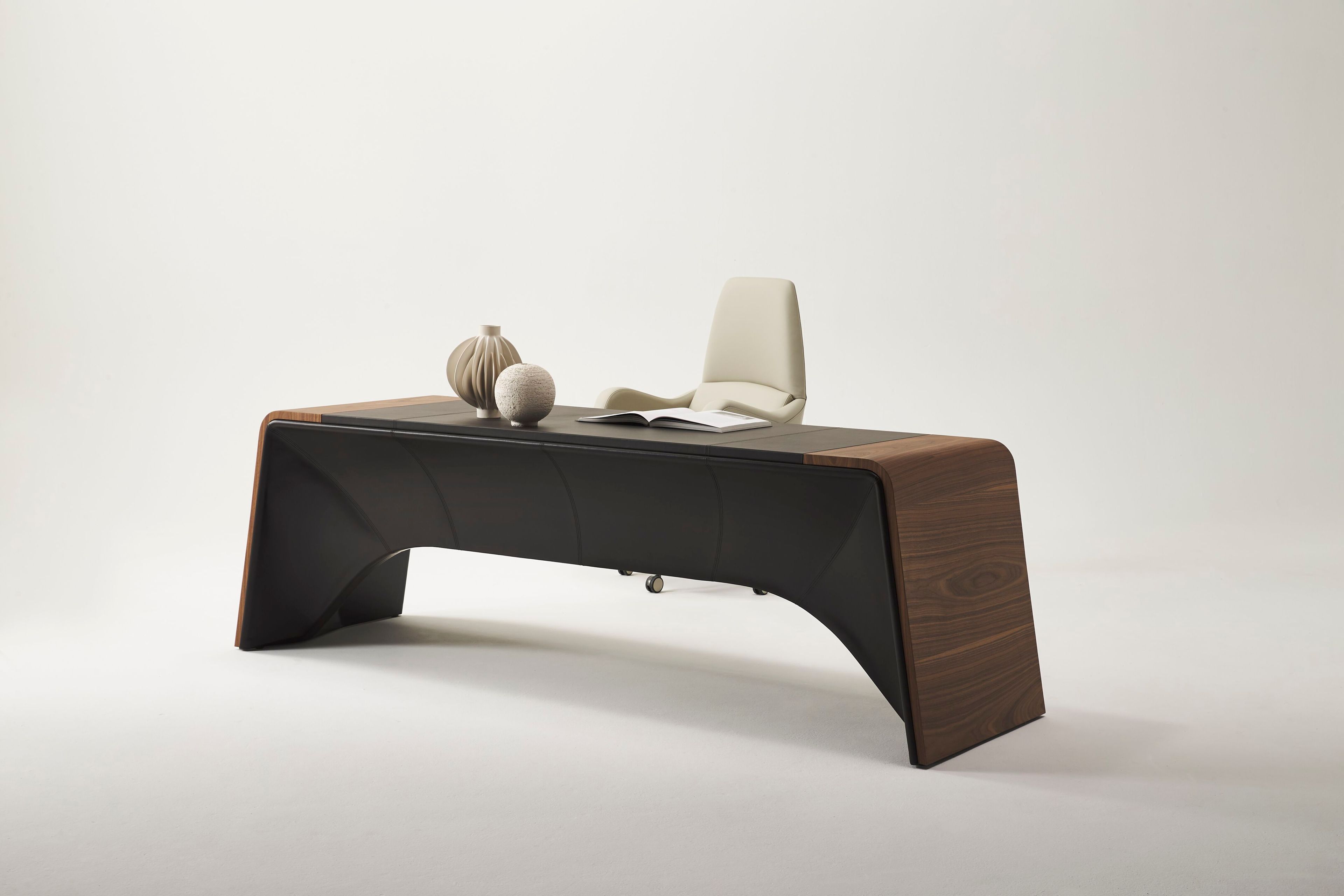 Кожаное офисное кресло с 5 спицами Casa Covre SANREMO ARCH-00144391 - Вид №4