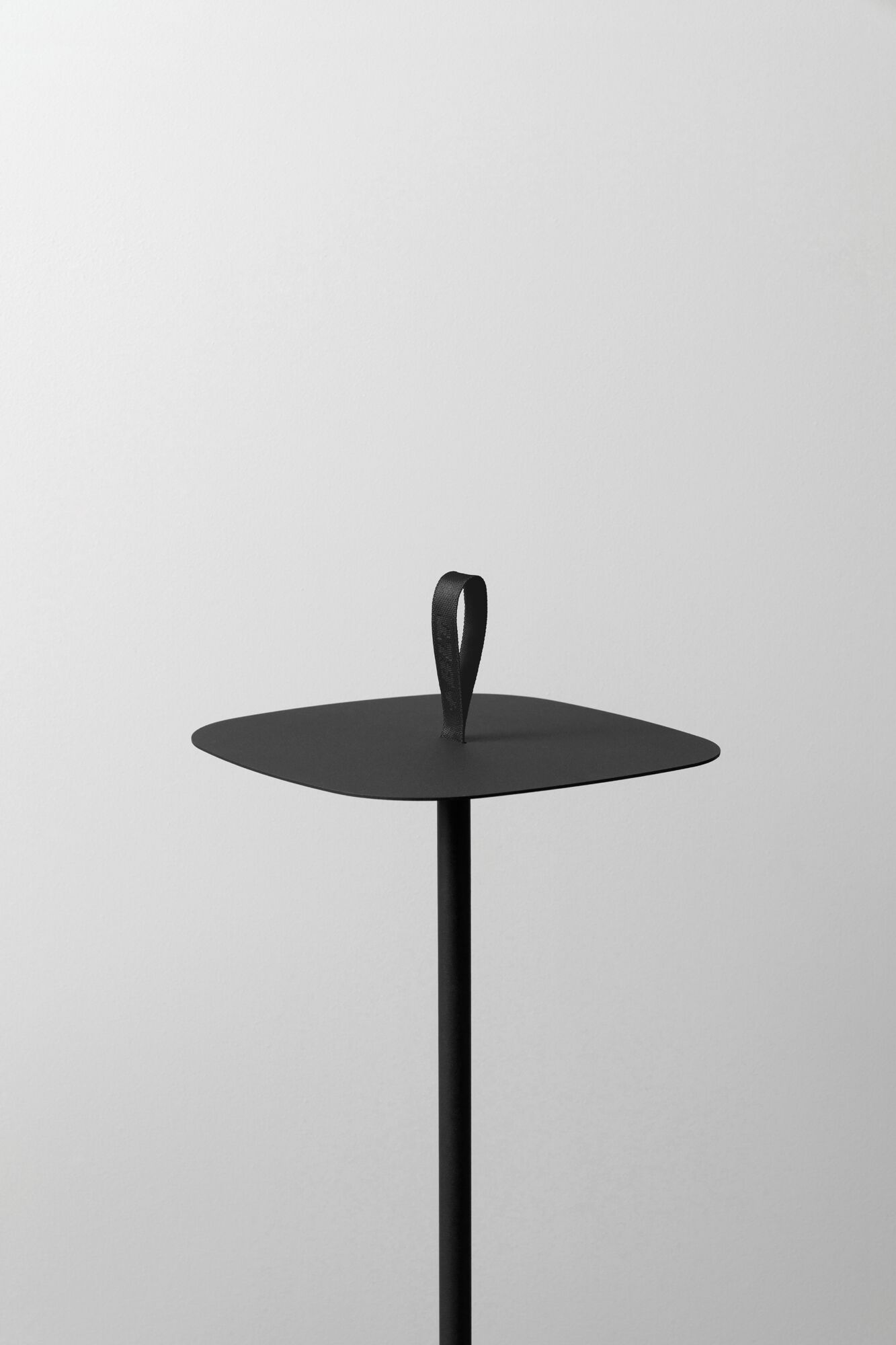 Высокий стальной журнальный столик с порошковым покрытием +kouple BLT ARCH-00012971 - Вид №3