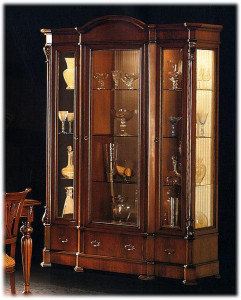 Витрина  EZIO BELLOTTI 1311