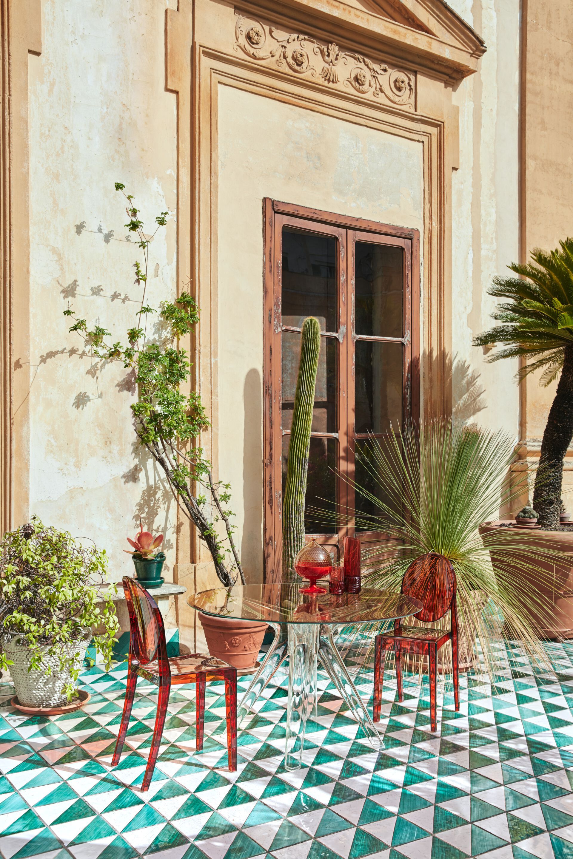 Набор бокалов для коктейлей из инженерного пластика Kartell текстура ARCH-00060873 - Вид №4