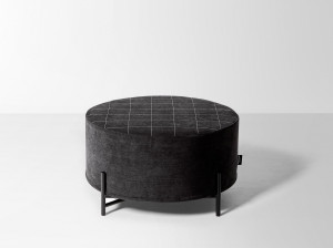 Съемный пуф из ткани