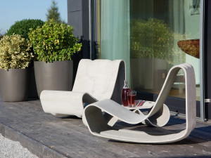 Бетонное садовое кресло