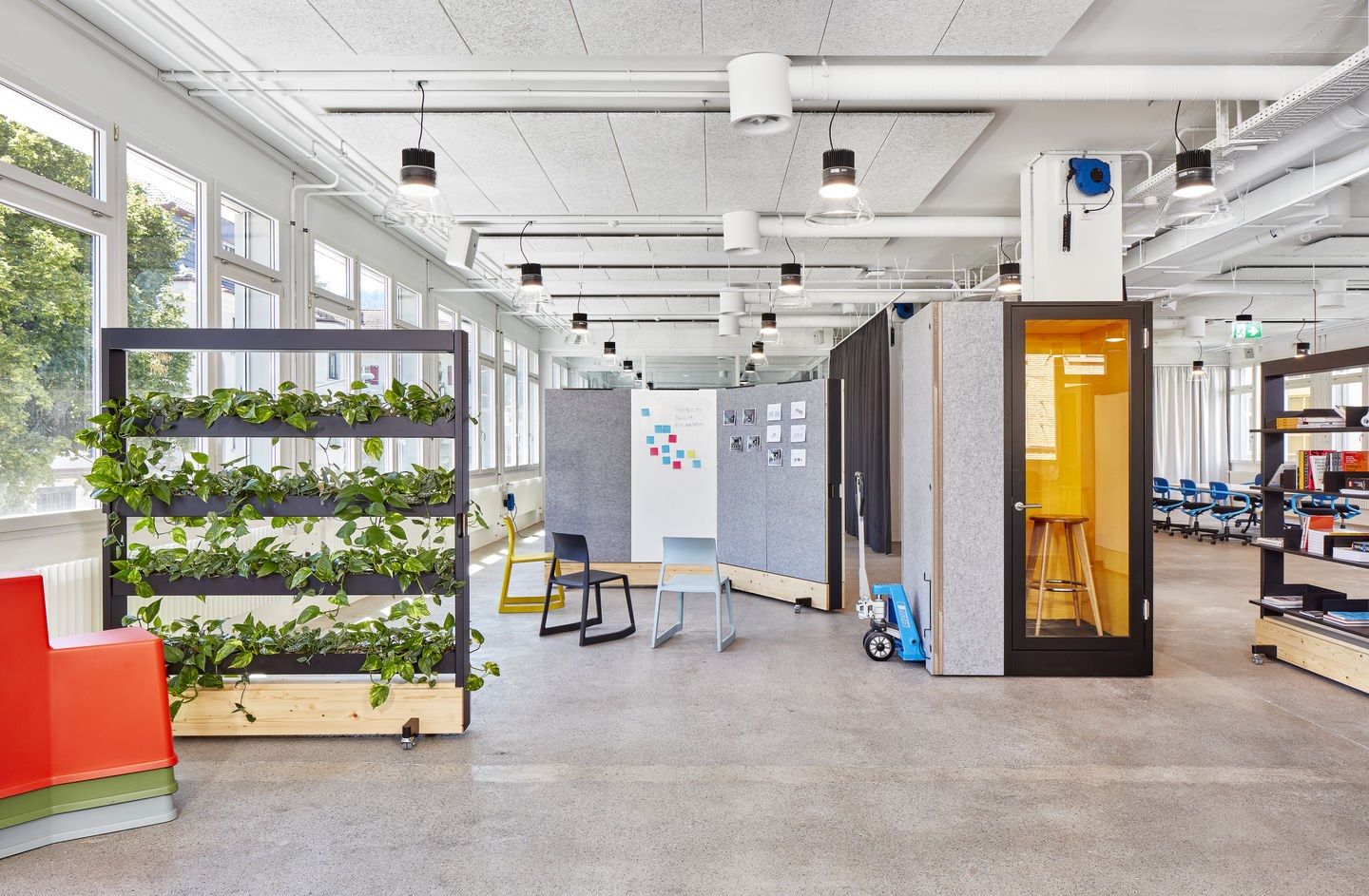 Стул из ткани VITRA Eames Aluminium Group ARCH-00115727 - Вид №32