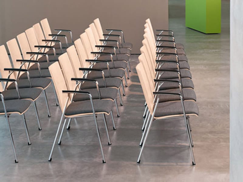 Деревянный штабелируемый стул для конференций с подлокотниками Brunner First ARCH-00136778 - Вид №4