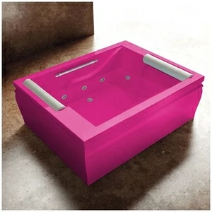 Ванна с гидромассажем розовая Gruppo Treesse Blanque 1915 V1697-R