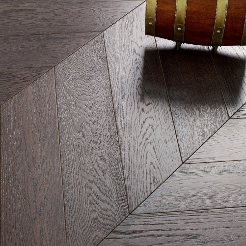 Паркет Ёлка Marco Ferutti Louvre Клауд Дуб Любая на выбор с брашью (Текстурированная) 585х125 мм 2600700100 - Вид №3