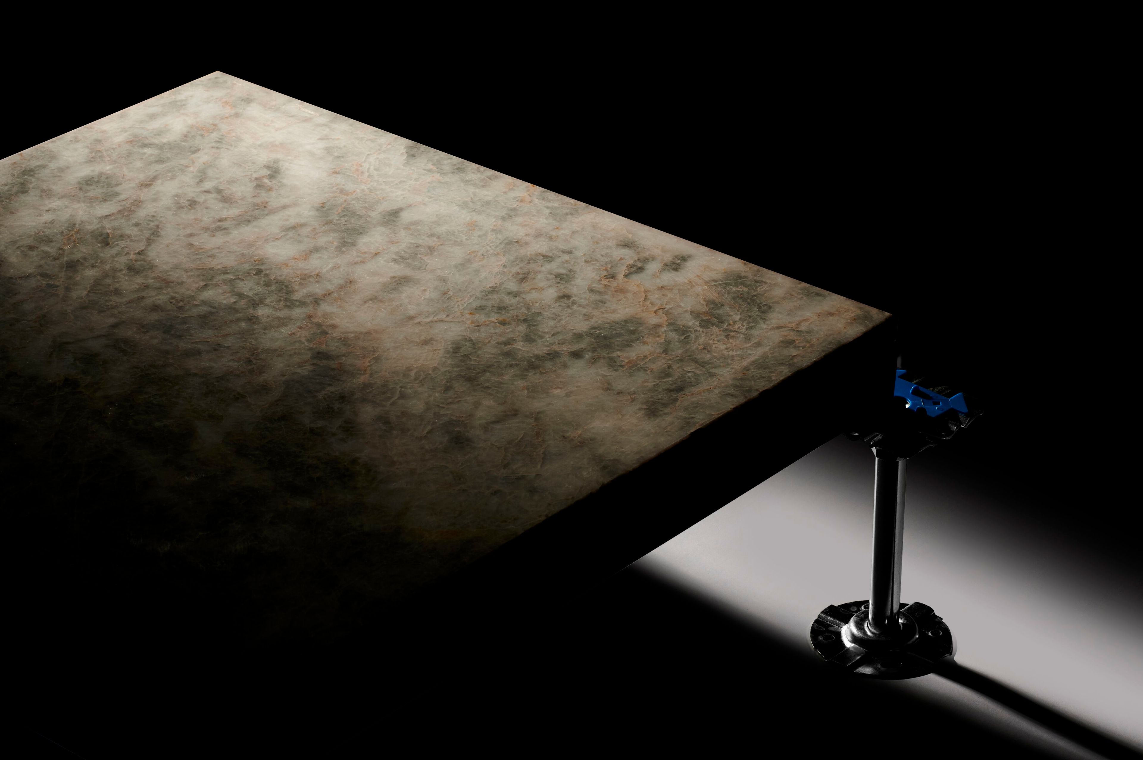 Яркий фальшпол NEWFLOOR LUMIFLOOR LED ARCH-00141514 - Вид №3