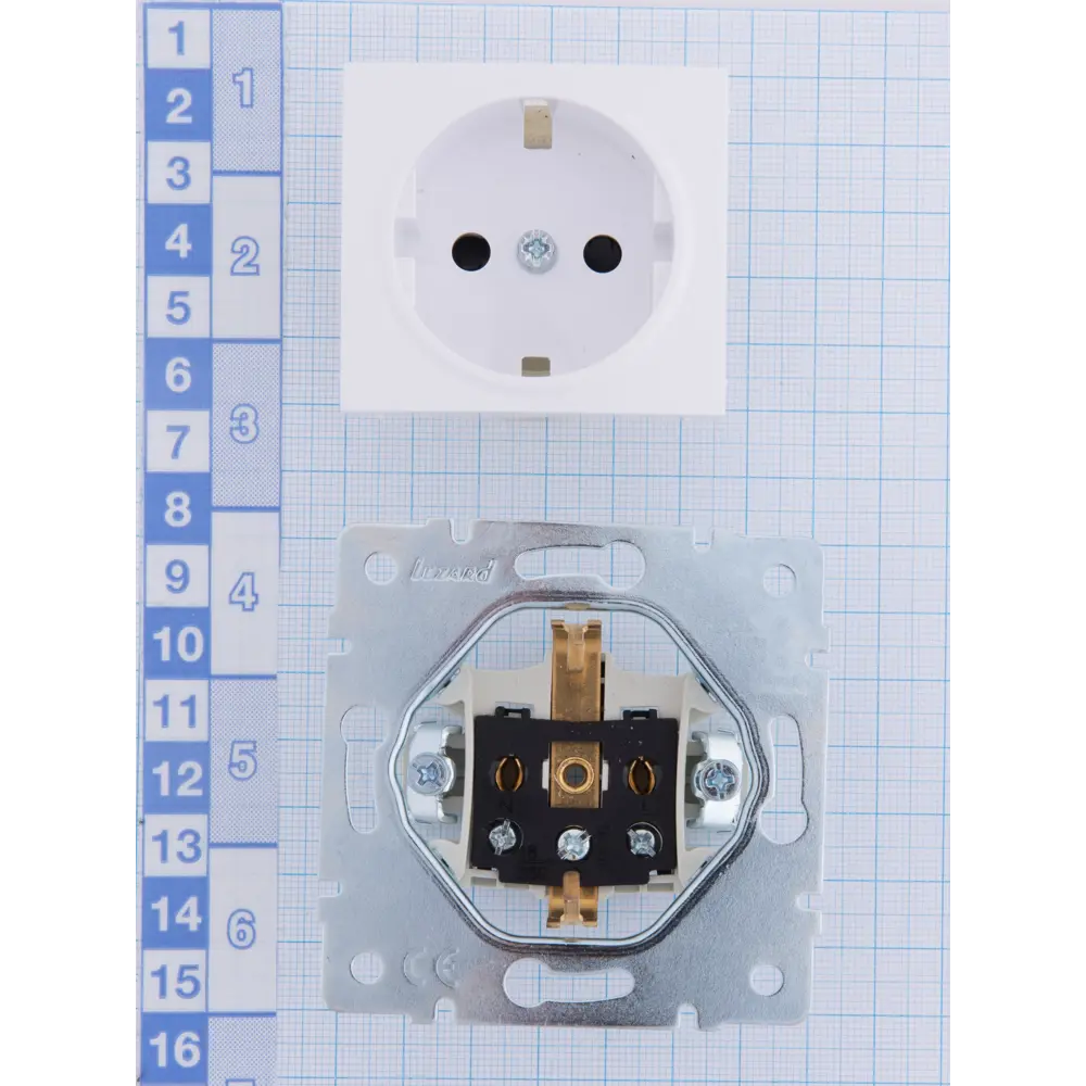 Розетка Lezard Karina с защитой от детей цвет белый STLM-2105708 - Вид №5