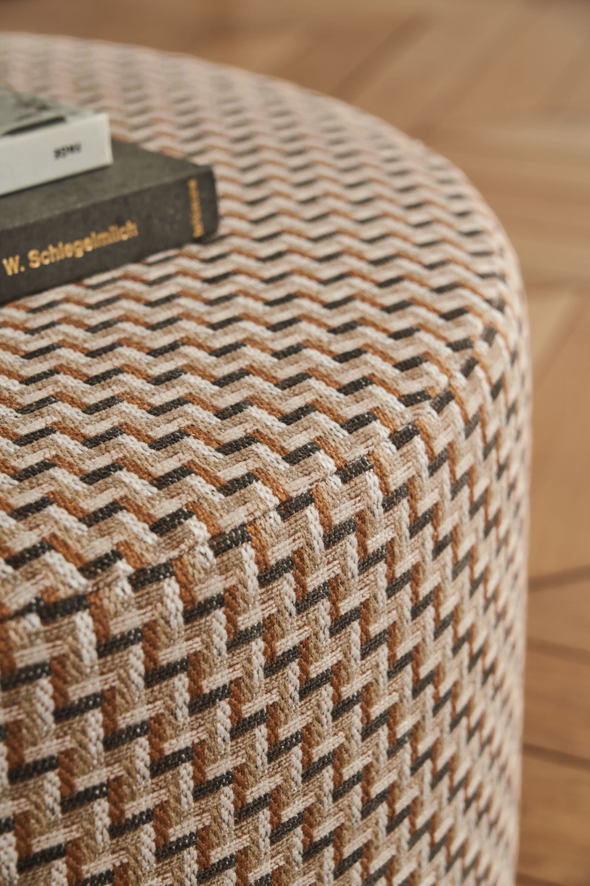 Ткань с графическим рисунком Casamance Point de Vue ARCH-00109508 - Вид №1