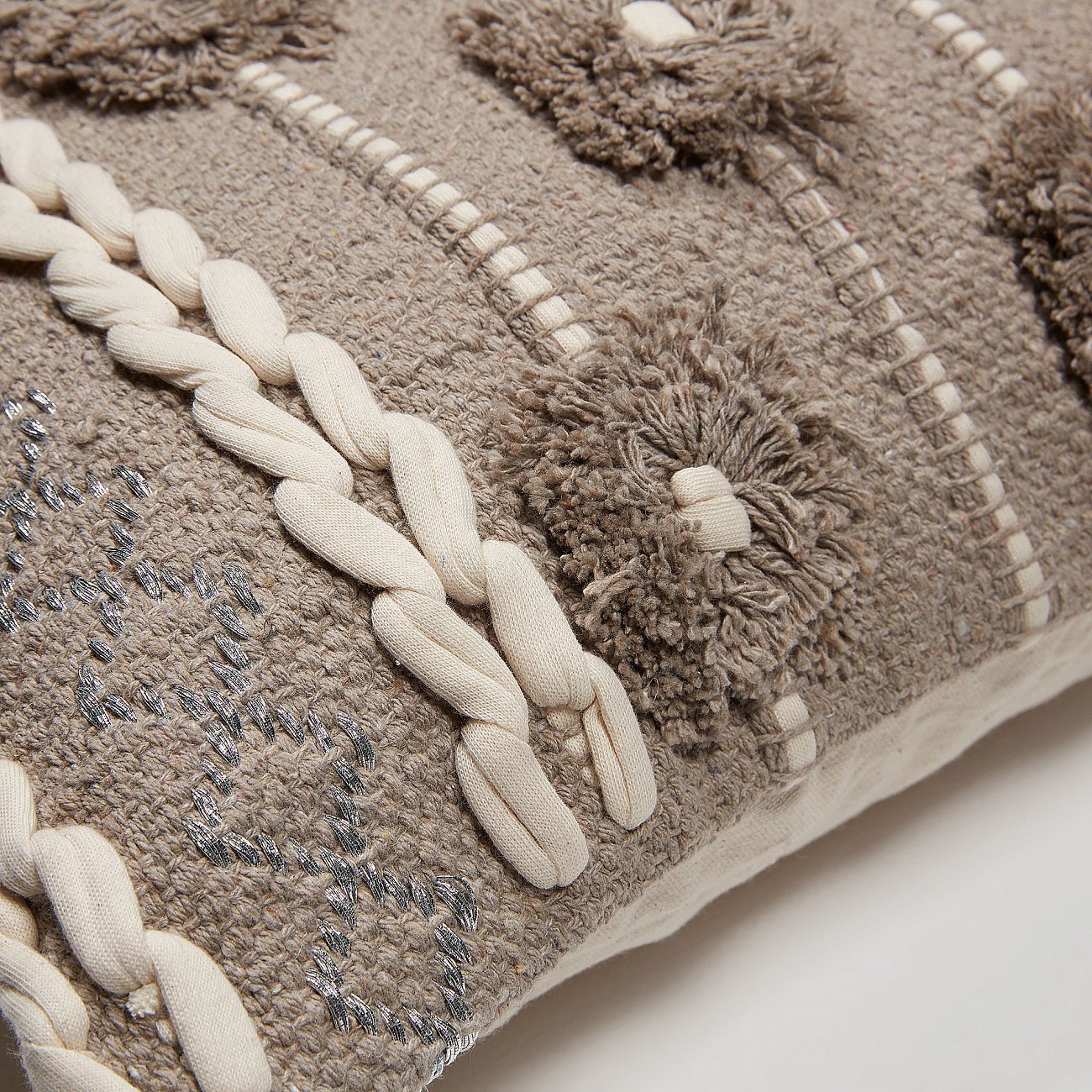 Чехол на подушку Brown Leander cushion от La Forma LA FORMA ОРНАМЕНТ 289174 Серый  - Вид №1