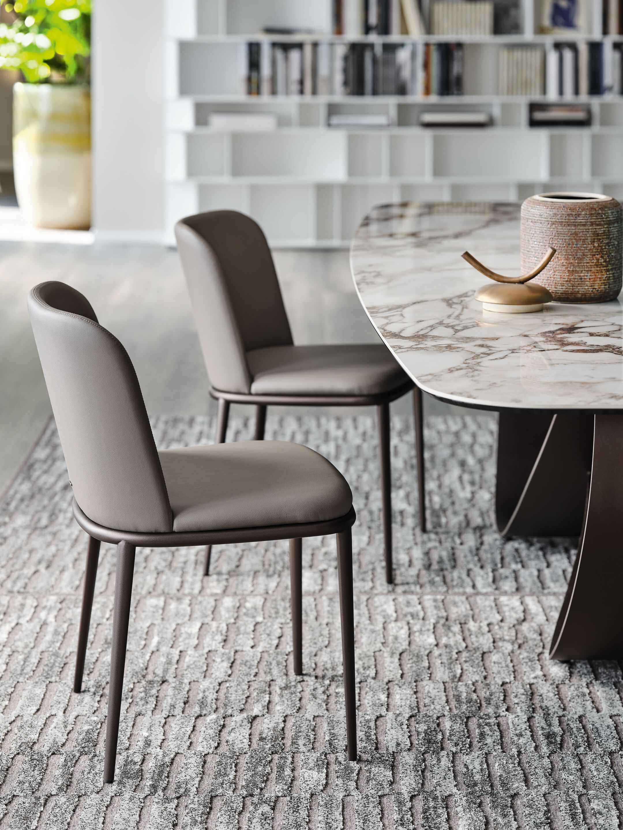 Кожаный мягкий стул Cattelan italia Magda ARCH-00088964 - Вид №2