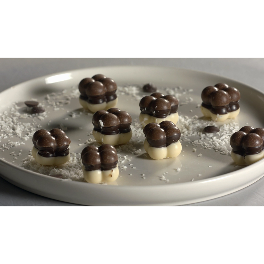 22.151.77.0165 Форма для приготовления конфет choco game 11 х 24 см силиконовая Silikomart  - Вид №5