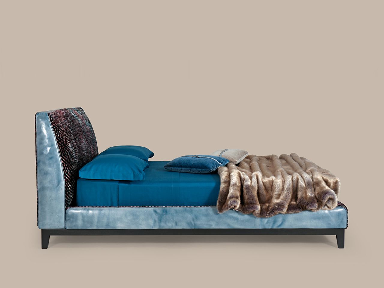 Двуспальная кровать из ткани с мягким изголовьем Borzalino Greg ARCH-00039184 - Вид №3