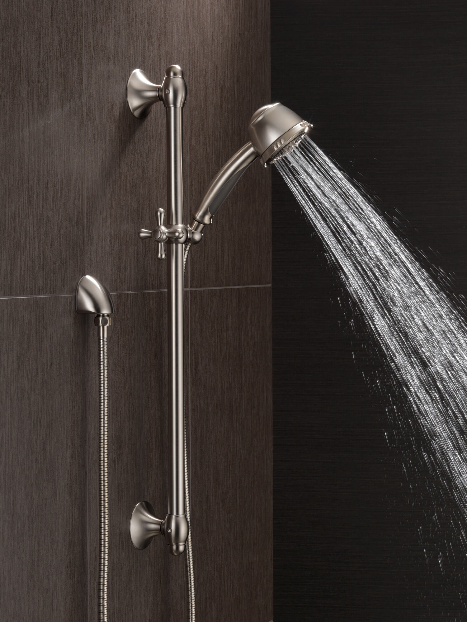Ручной душ Fundamentals ™ Premium со скользящей штангой с 5 настройками Delta Faucet 51508-SS - Вид №1