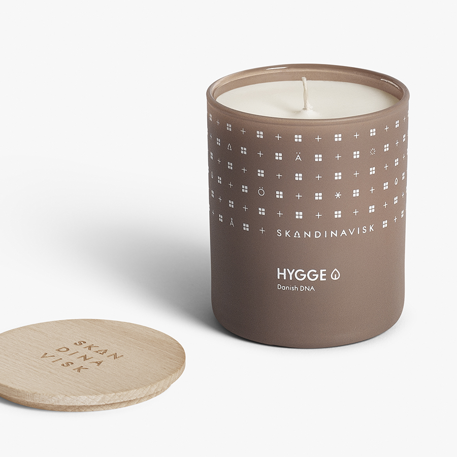 SK20109 Свеча ароматическая hygge с крышкой, 200 г (новая) S K A N D I N A V I S K  - Вид №9