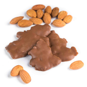 Миндальный бритл в молочном шоколаде CACAOJET